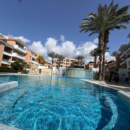 Iris Village Grand Apartment Paphos ภายนอก รูปภาพ