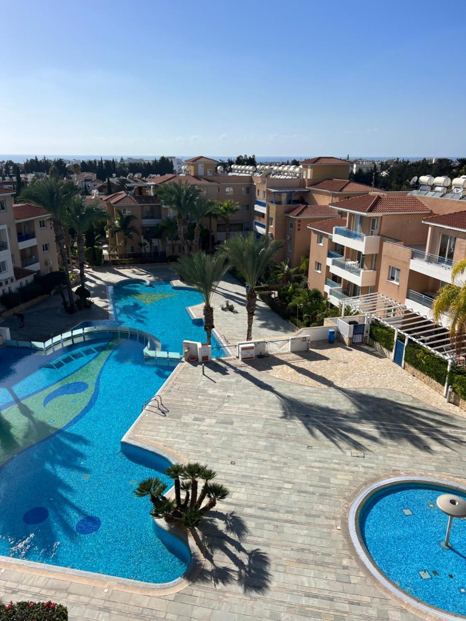 Iris Village Grand Apartment Paphos ภายนอก รูปภาพ