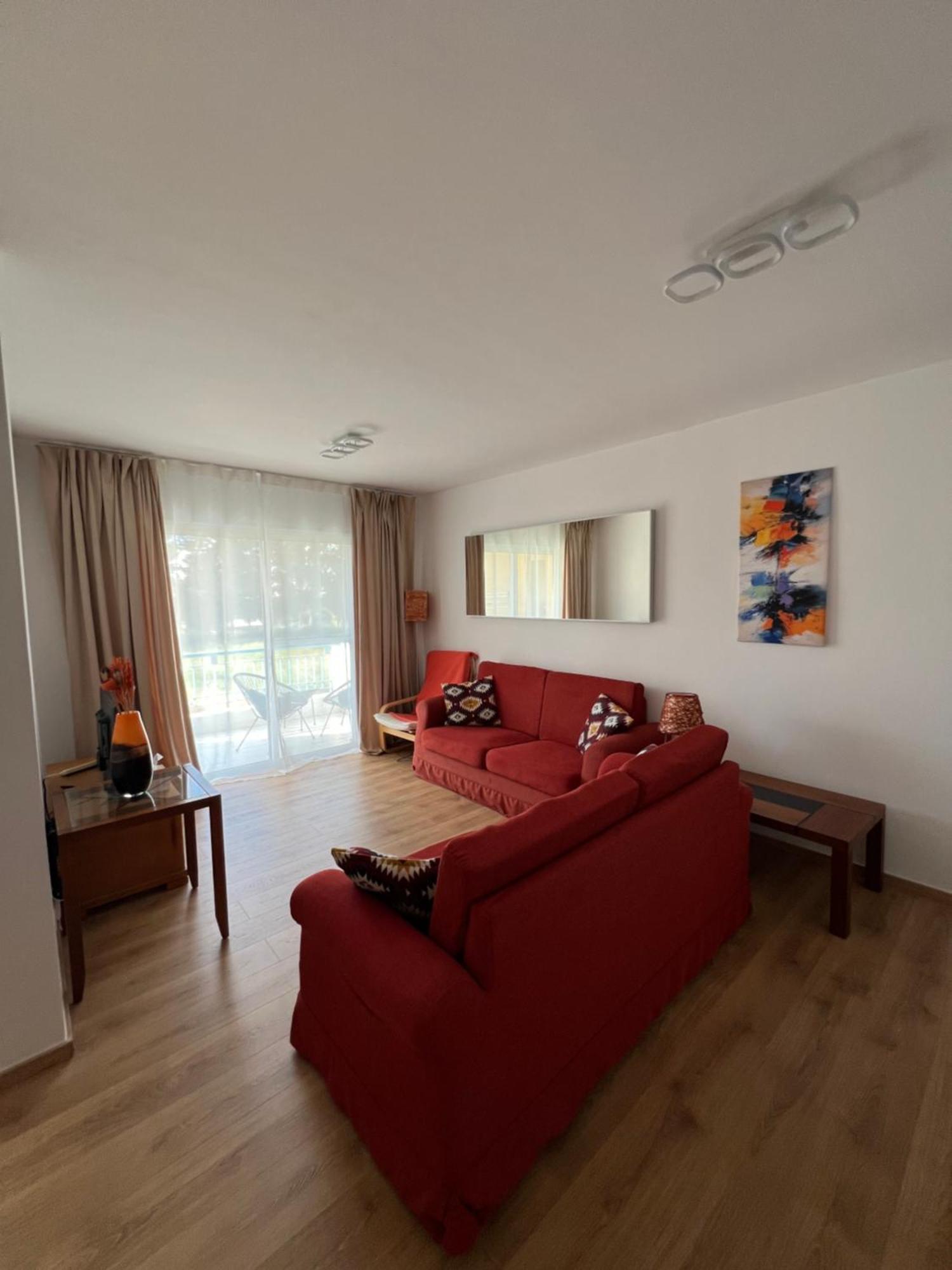 Iris Village Grand Apartment Paphos ภายนอก รูปภาพ